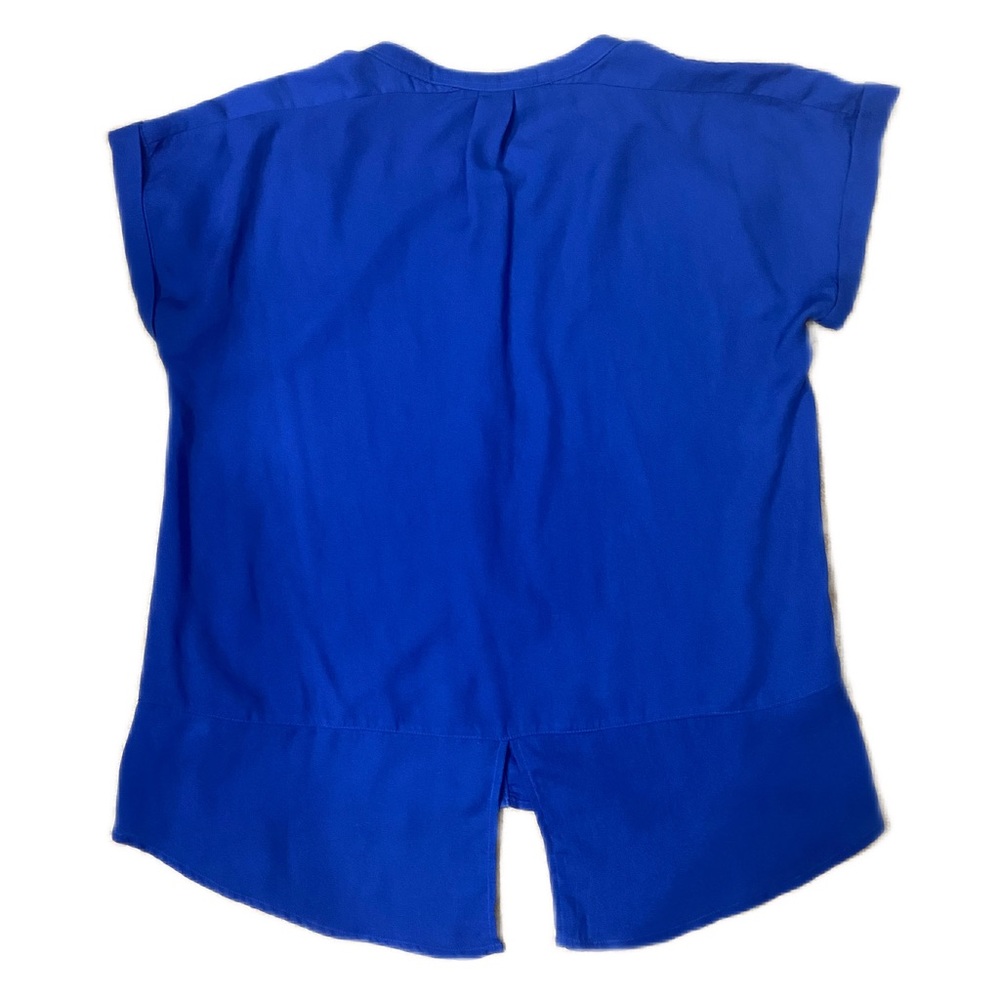 Express Blouse- Blue - Picture 2 of 4